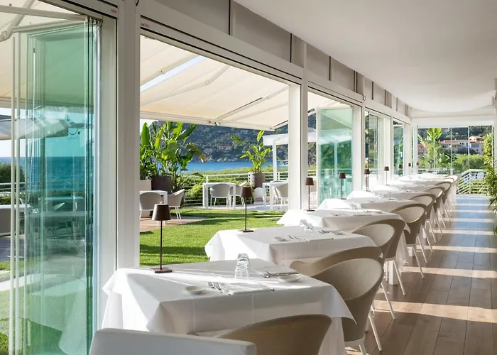 Rezort Baia Bianca 3*