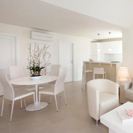 Baia Bianca Resort 3*